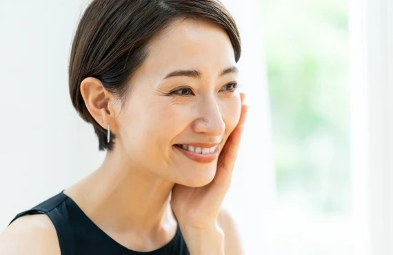 ヨガで肌のターンオーバーを促進！美肌を手に入れる効果的な方法【巣鴨 ヨガ】