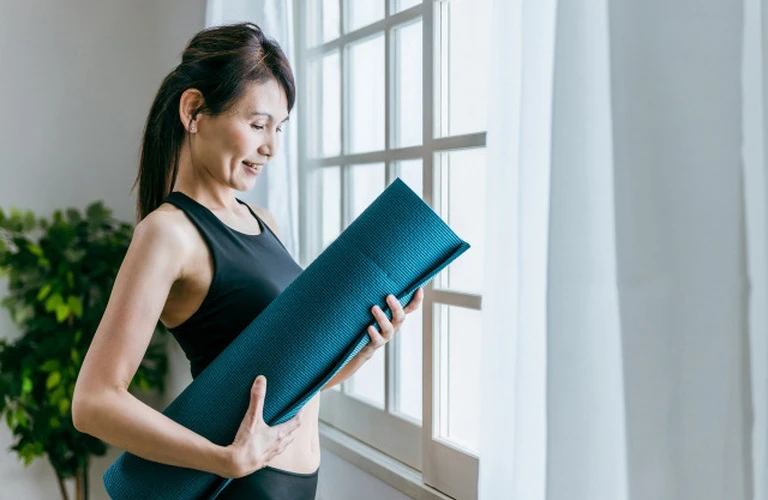 50代初心者向けヨガガイド｜無理なく始める健康習慣と基礎知識【台東区ヨガ】