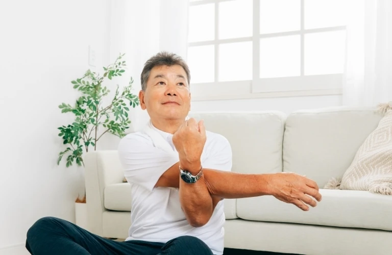 高血圧対策に！ストレッチで血流改善と健康維持を【駒込ヨガ】
