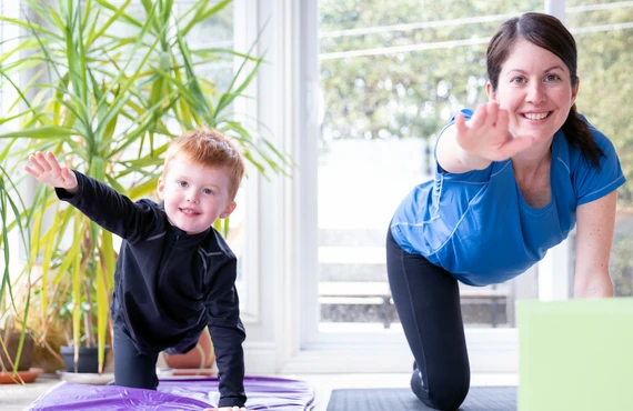English Yoga for Moms and Moms-to-Be in Tokyo: Convenient Home Classes for a Stress-Free Life – Try Now![Ebisu]
