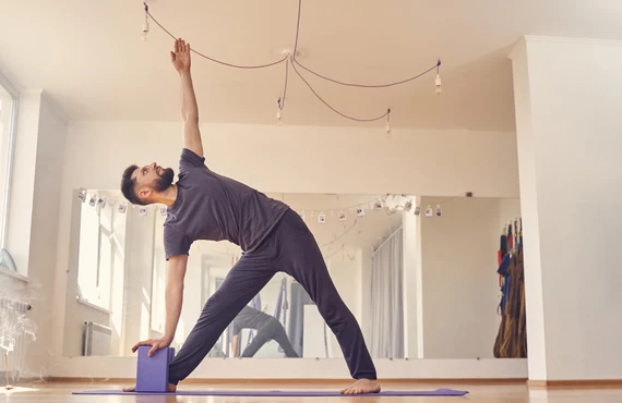 Time-Saving In-Home Yoga for CEOs in Tokyo – English Classes Delivered to Your Door 【Omotesando, Daikanyama, Hiroo】