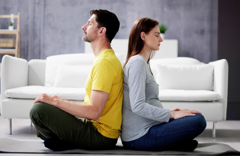 In-Home Meditation Yoga for Expats in Japan – English and Japanese Language Instruction 【Roppongi, Shibuya, Akasaka