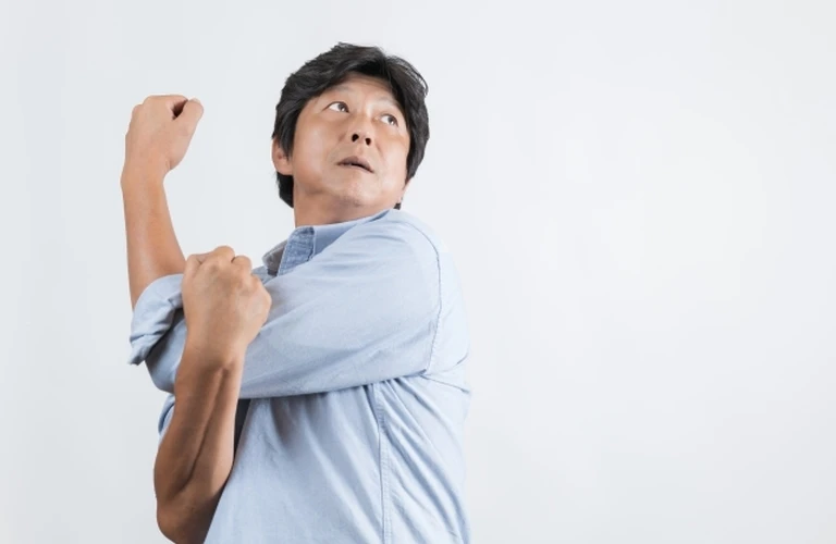 男性専用ヨガ教室：体の硬い初心者でも安心のマンツーマン指導【ヨガ台東区】