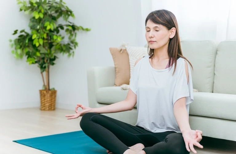 中央区女性限定｜50代から始める健康維持プログラム！個人出張ヨガで体調改善