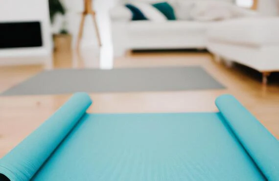 English Yoga in Tokyo: From Studio to Your Living Room 【Ginza】