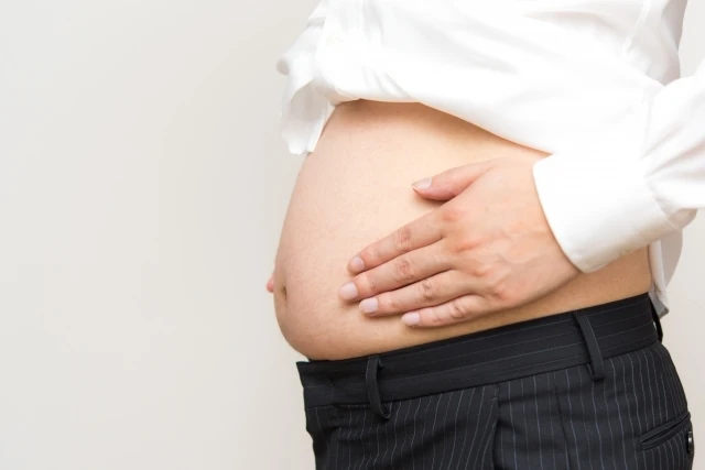 健康的な男性を目指すなら、食事管理とストレッチは欠かせません